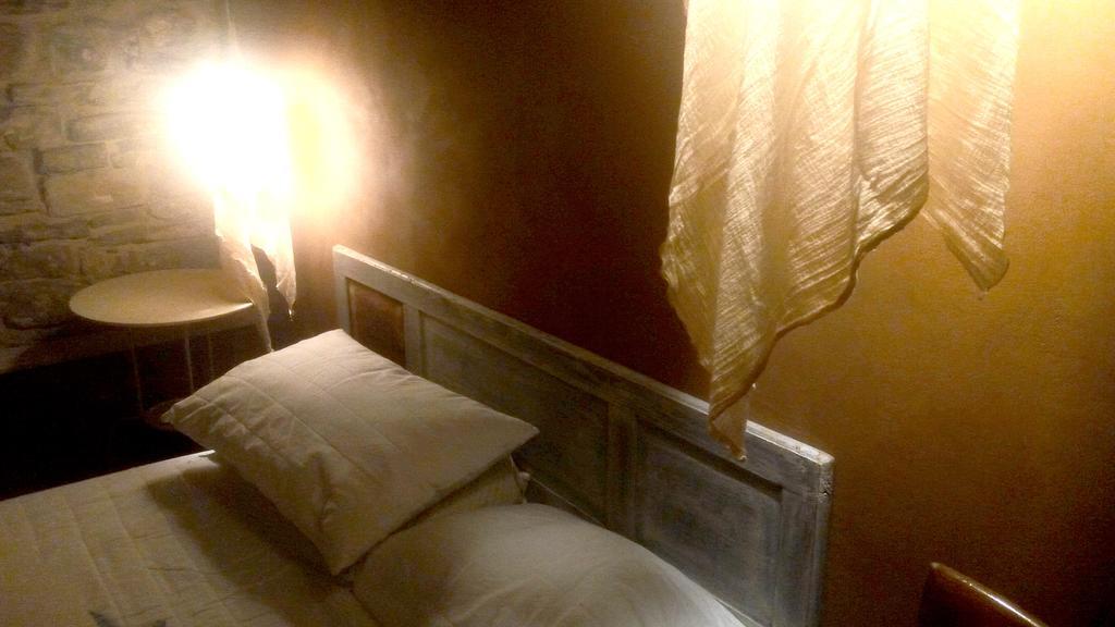 Sasso Erminia R&B Ecosostenibile Novafeltria Szoba fotó