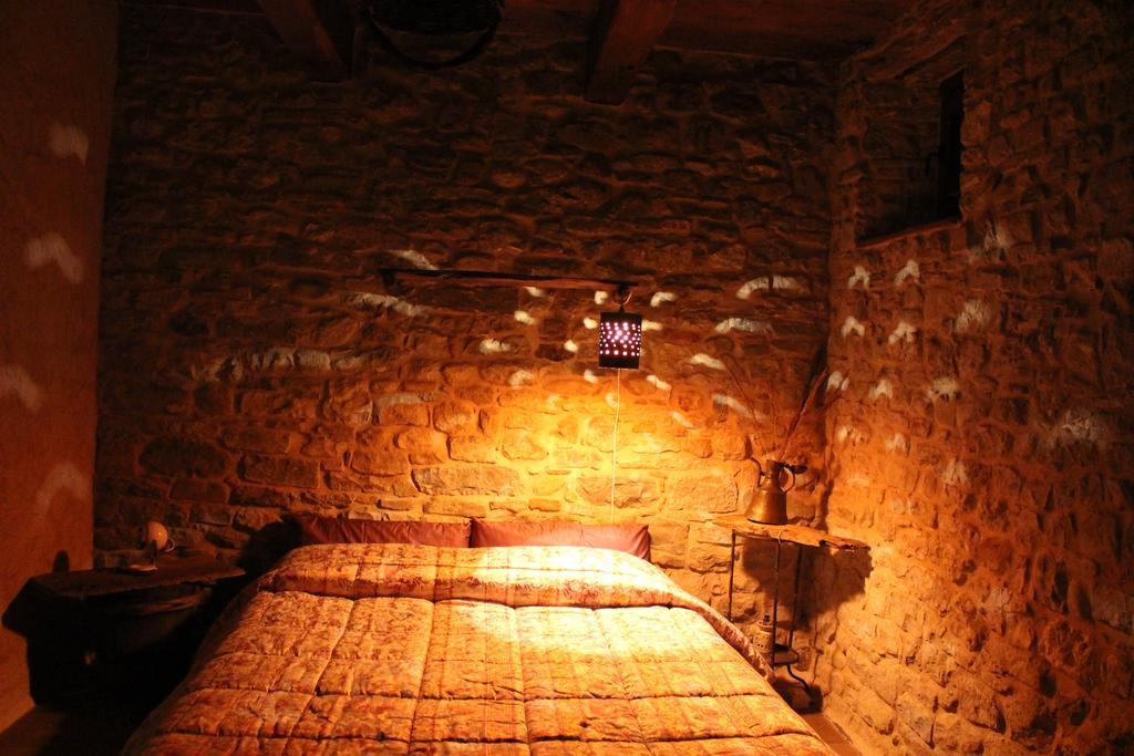 Sasso Erminia R&B Ecosostenibile Novafeltria Szoba fotó