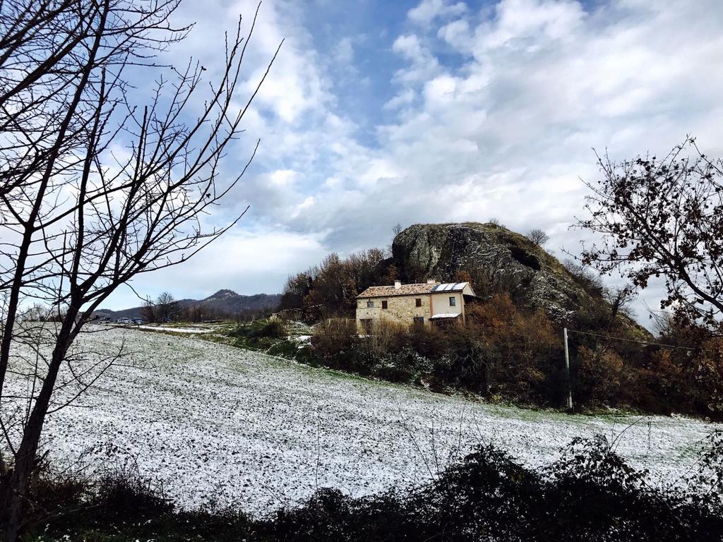 Sasso Erminia R&B Ecosostenibile Novafeltria Kültér fotó